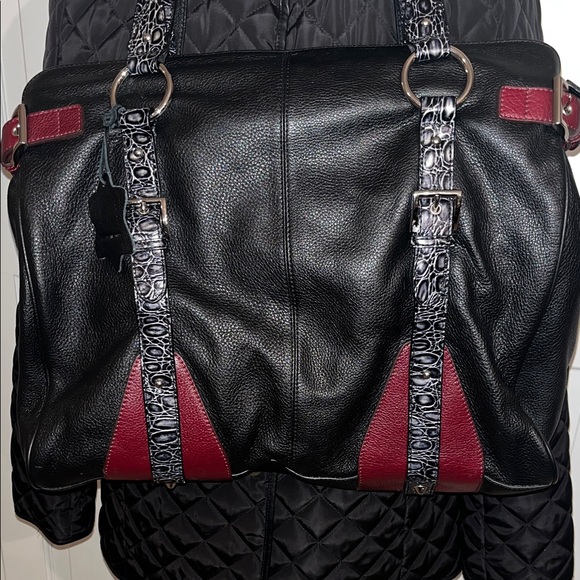 Charlie Lapson Handbags - Charlie Lapson Elegant Black and Red Shoulder Bag
